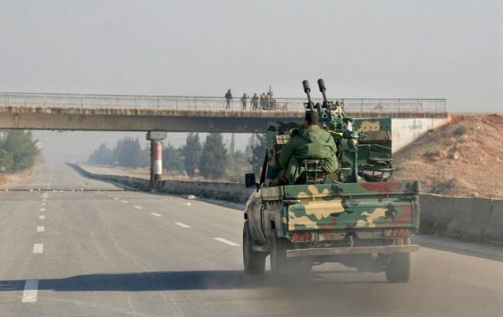 Сирийские повстанцы полностью взяли под контроль Алеппо, - СМИ