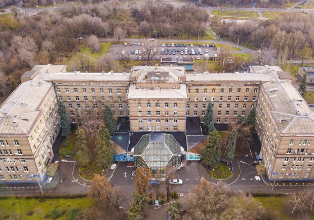 У Запоріжжі відкриють три нові медичні центри, але закриють лікарні. 