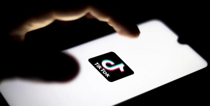 Детей в Украине учат делать взрывчатки: в TikTok появился новый опасный челлендж