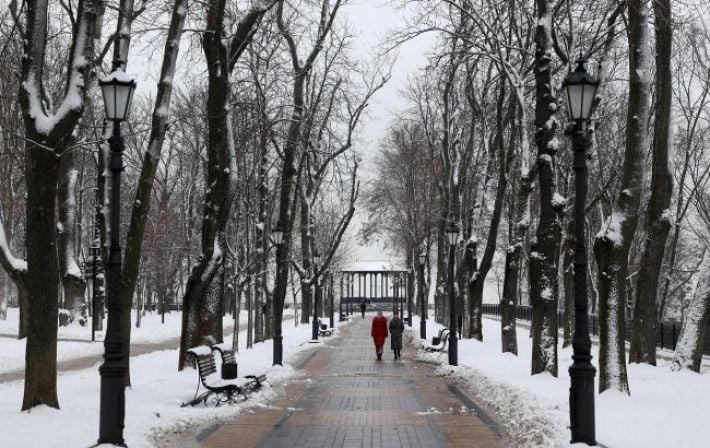 Рекордные "плюсы". Синоптики дали прогноз на сегодня в Украине